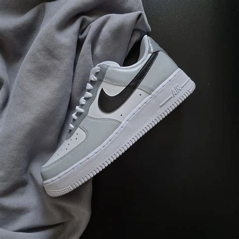 nike grau schwarz klettverschluss|Grau Schuhe .